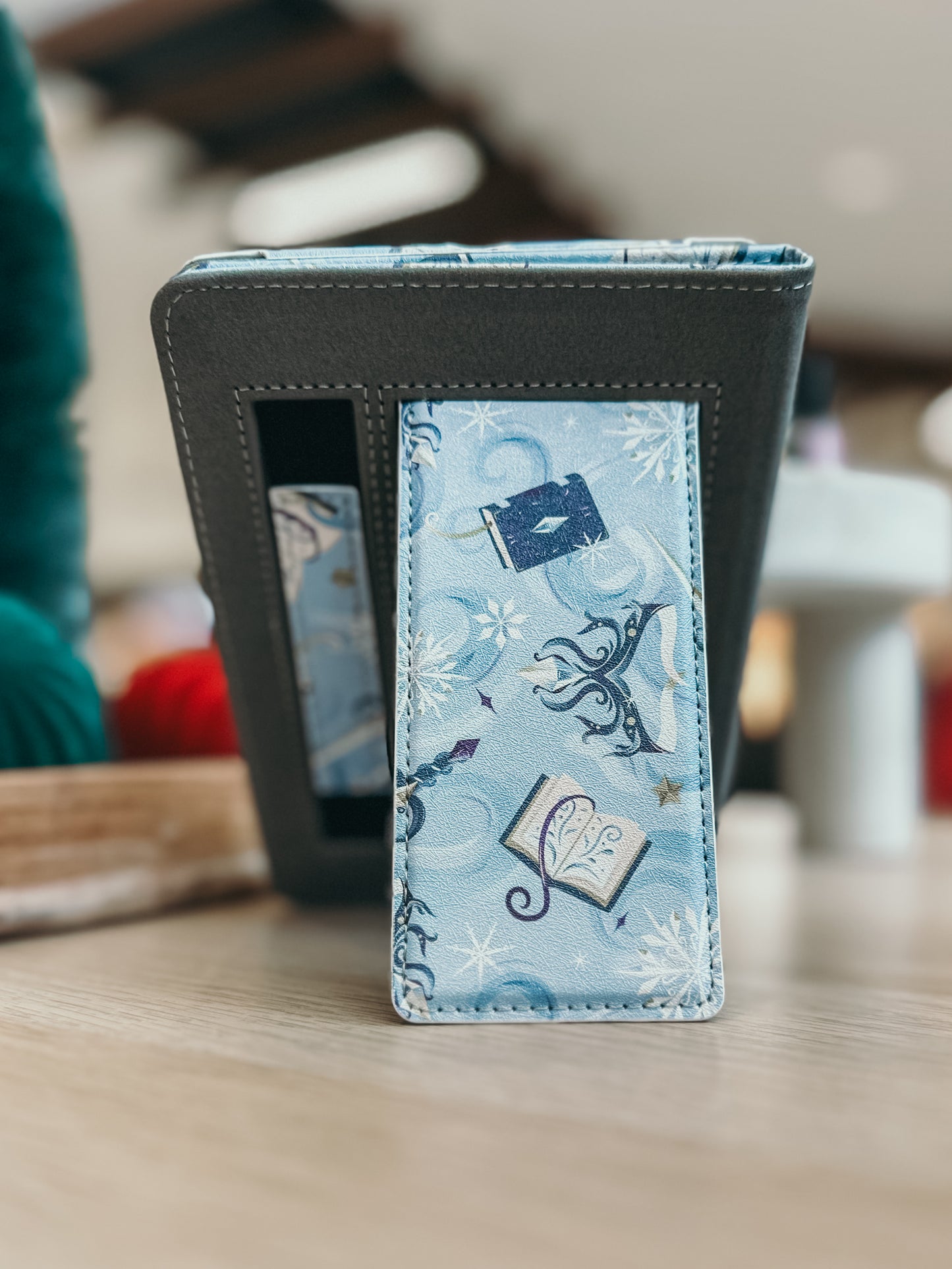 Winter Fantasy Premium Kindle Case